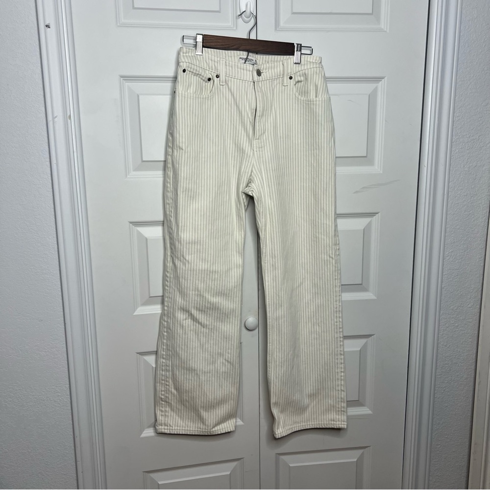 Abercrombie & Fitch Cream High-Rise Straight Jeans